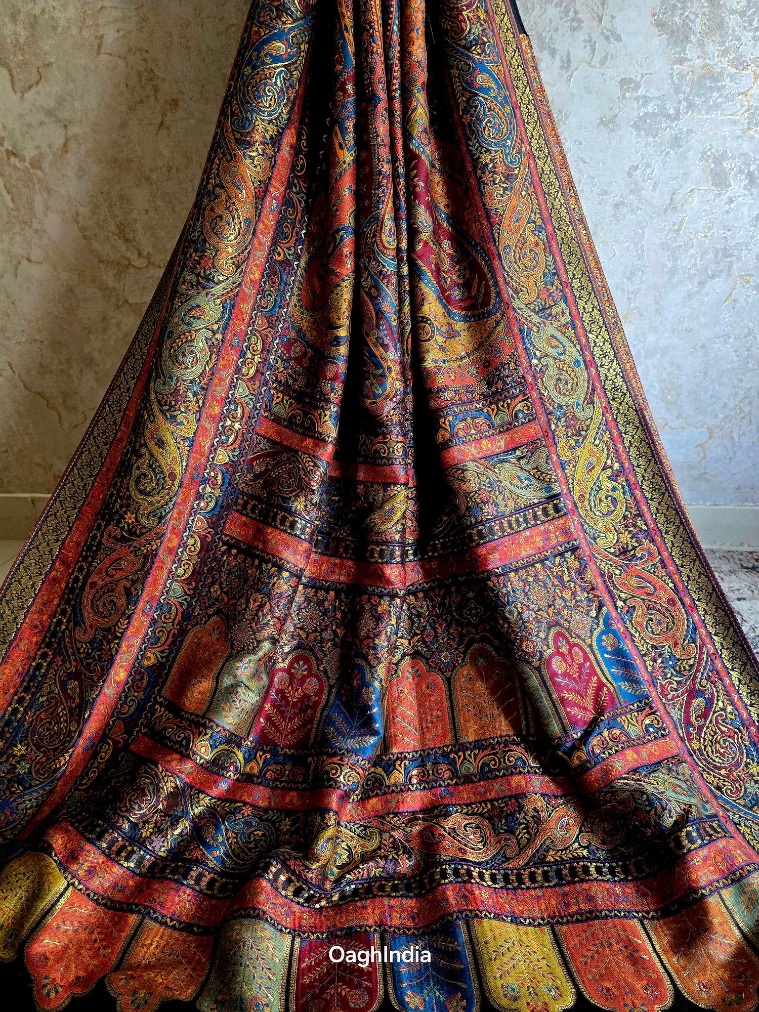 Noor (Slate Black) : Authentic Kashmiri Saree