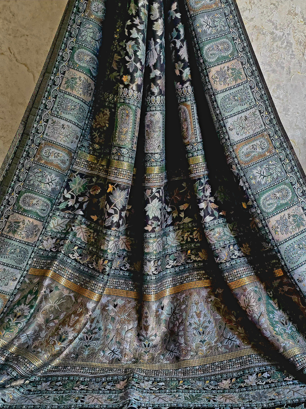 Parijat - Monochrome : Kashmiri Heritage Saree