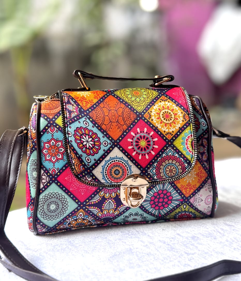 Twist & Tote : Flap Bag