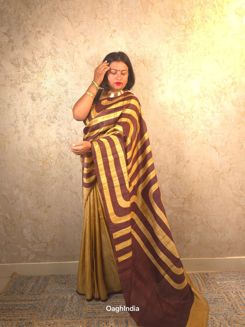 Aavya : Pure Silk Abstract Art Saree (Silk Mark) - Oagh India