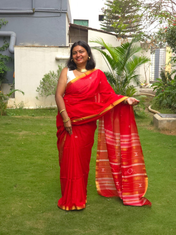 Deepika - Pure Cotton Handloom saree - Oagh India