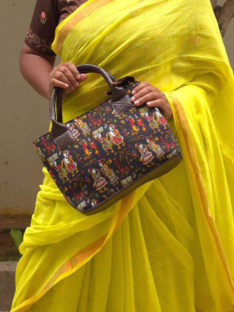 Dreamer : Handbag With Pouch