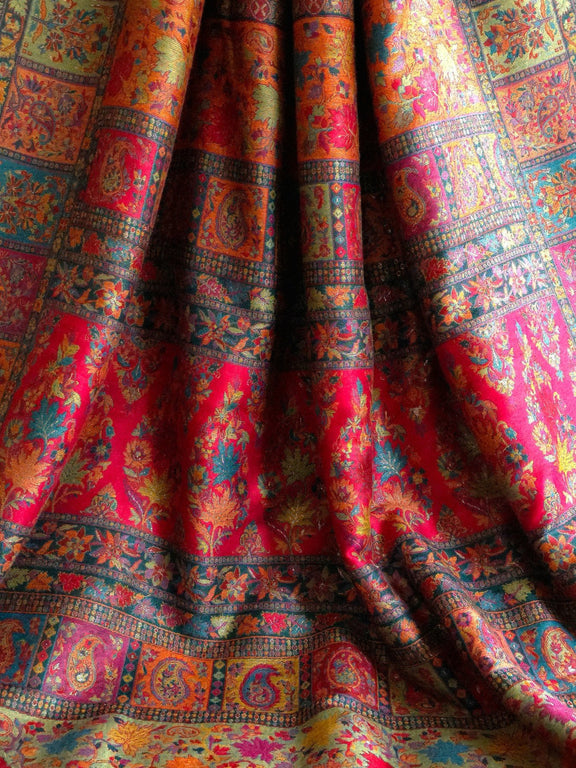 Eshal - Green (New) : Authentic Kashmiri Saree - Oagh India