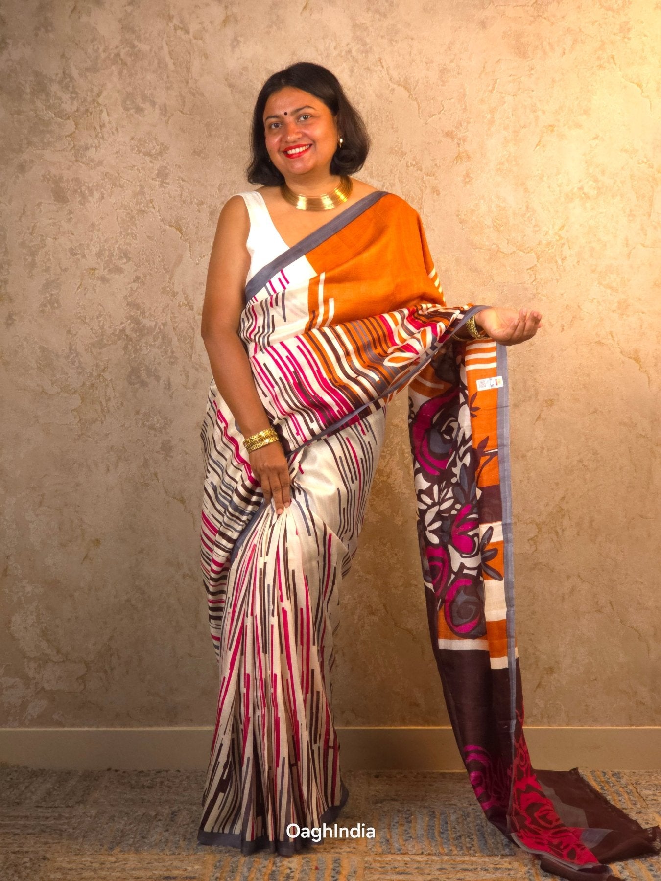 Kashvi : Pure Silk Abstract Art Saree (Silk Mark) - Oagh India