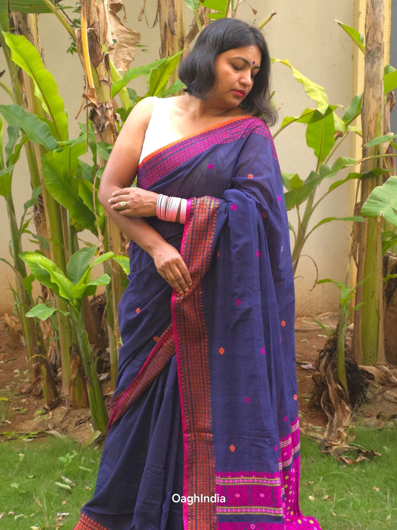 Neelanjana – Midnight Blue Handloom Pure Cotton Saree with Magenta Accents - Oagh India