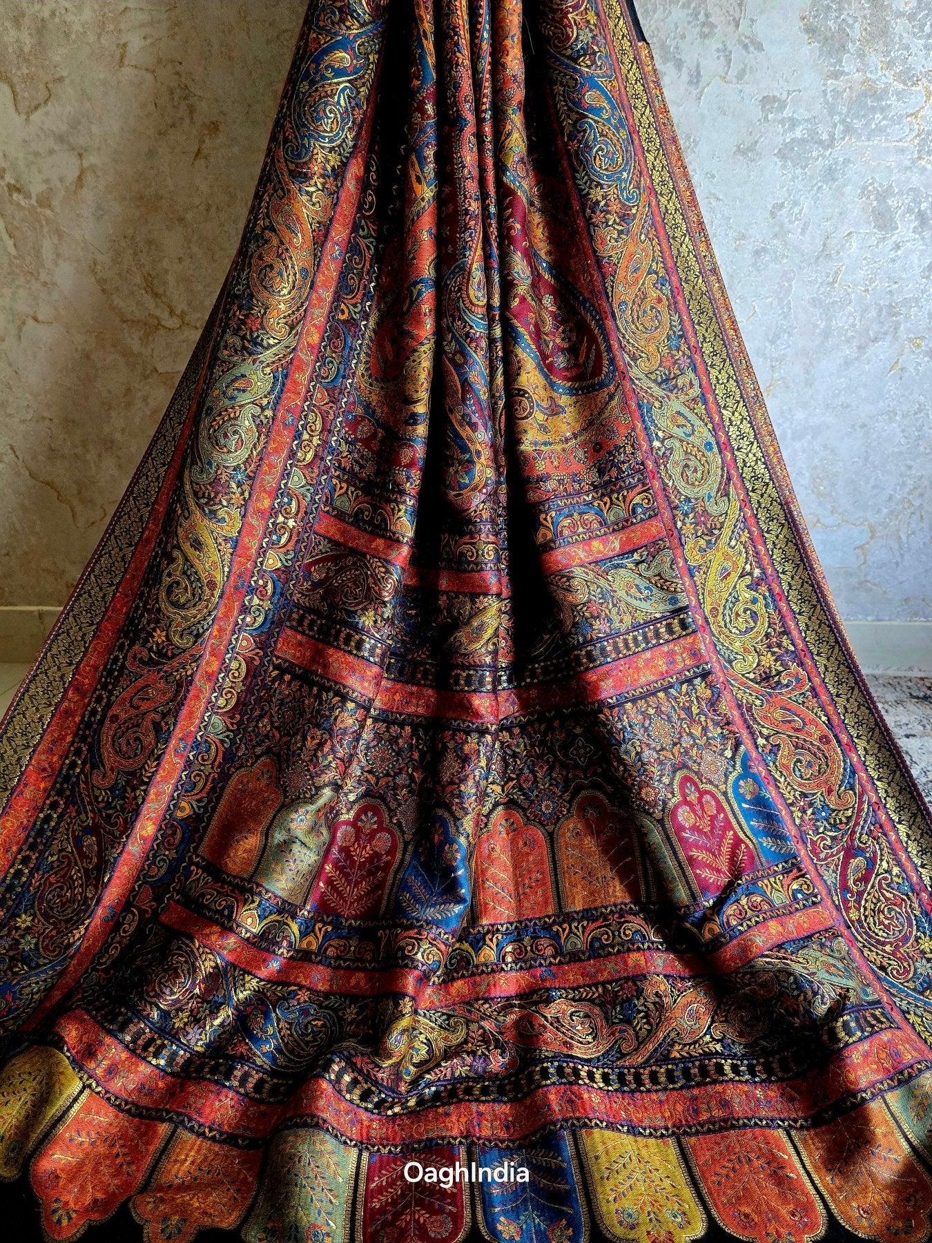 Noor (Slate Black) : Authentic Kashmiri Saree - Oagh India