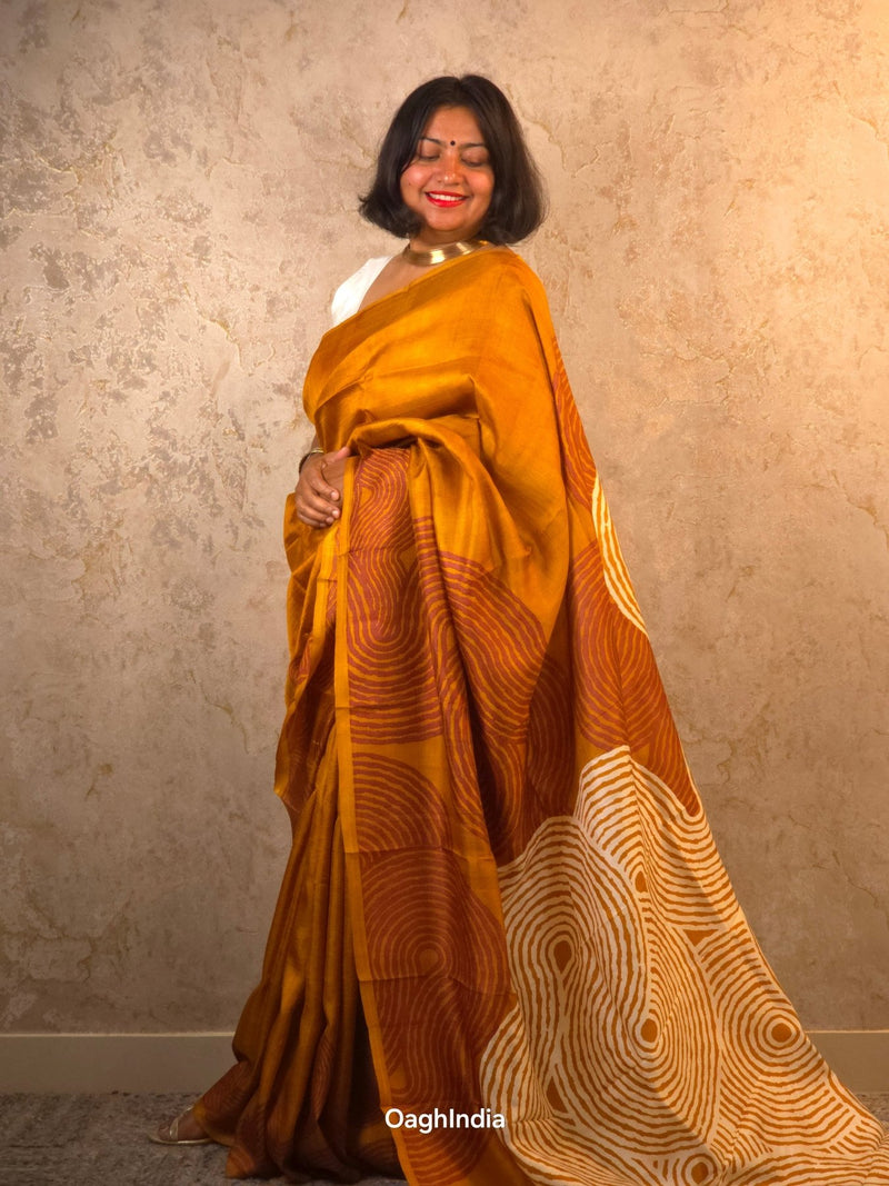 Nyra : Pure Silk Abstract Art Saree (Silk Mark) - Oagh India