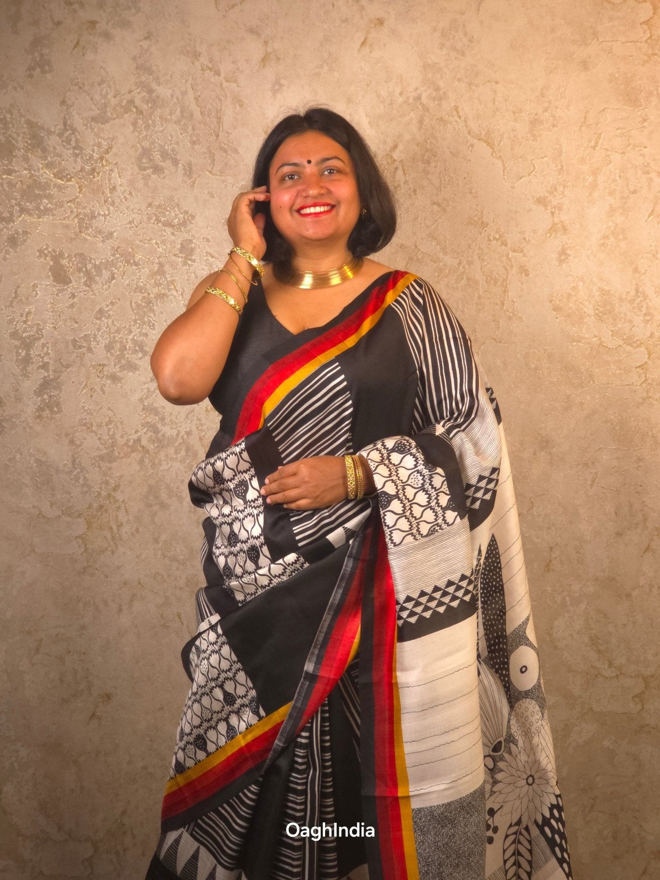 Ojasvi : Pure Silk Abstract Art Saree (Silk Mark) - Oagh India