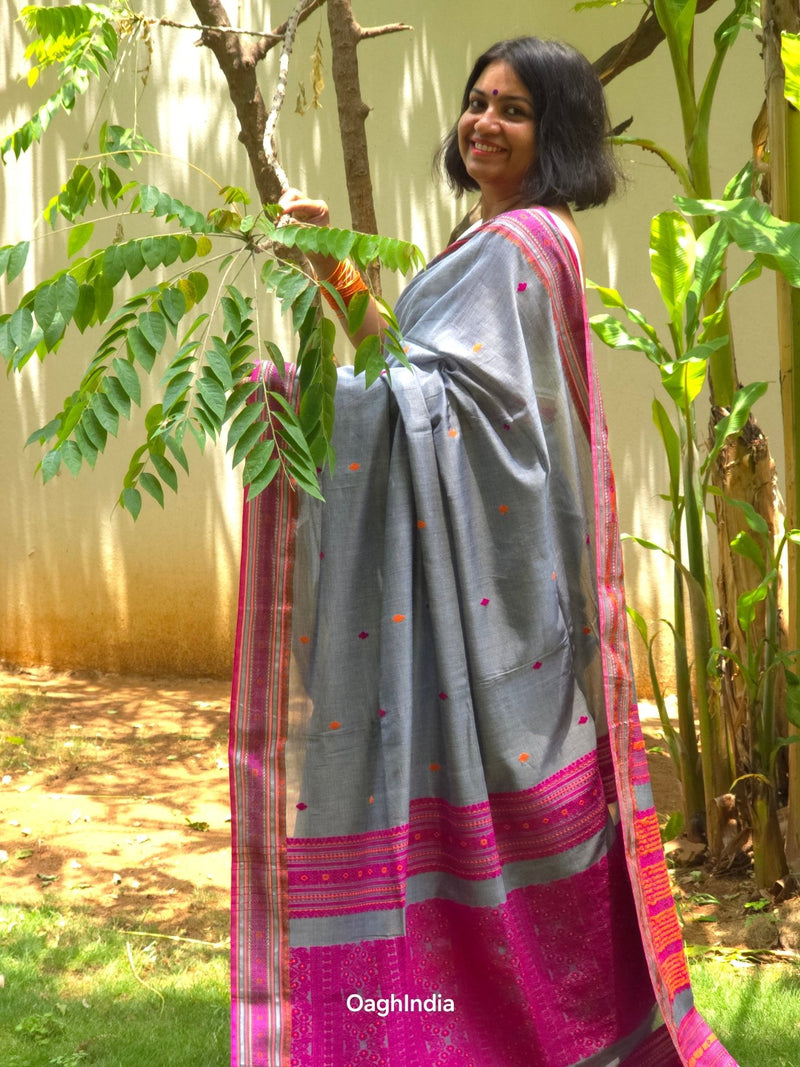 Paansh – Grey Handloom Pure Cotton Saree with Magenta Accents