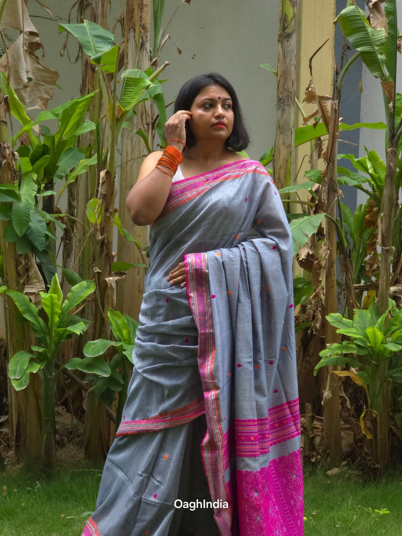 Paansh – Grey Handloom Pure Cotton Saree with Magenta Accents