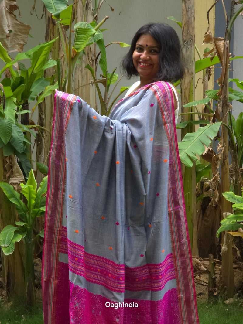 Paansh – Grey Handloom Pure Cotton Saree with Magenta Accents