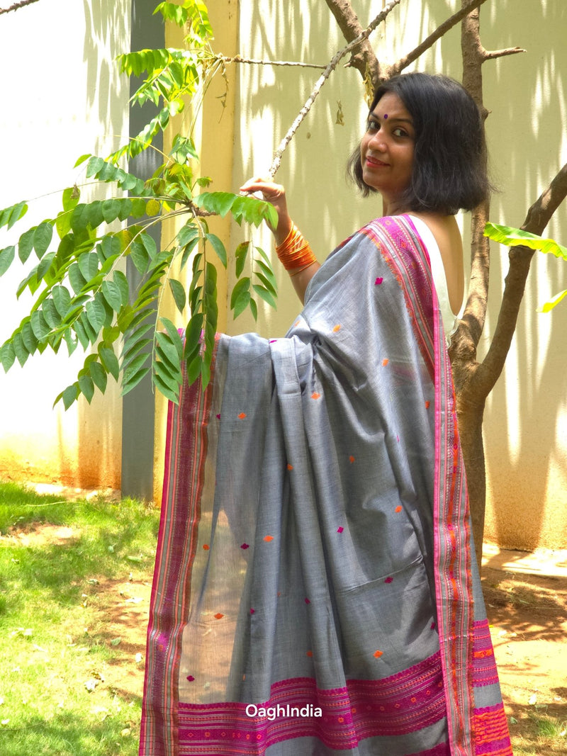 Paansh – Grey Handloom Pure Cotton Saree with Magenta Accents