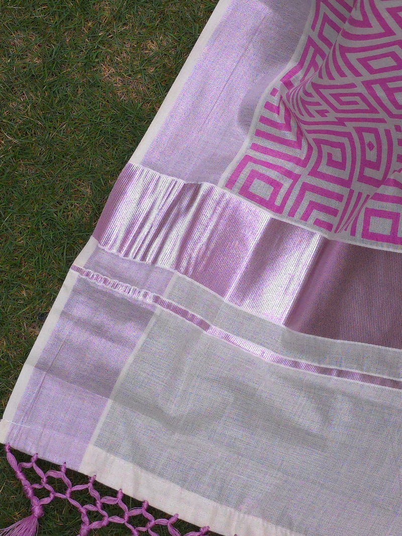 Pranna : Traditional Onam Saree From Kerala