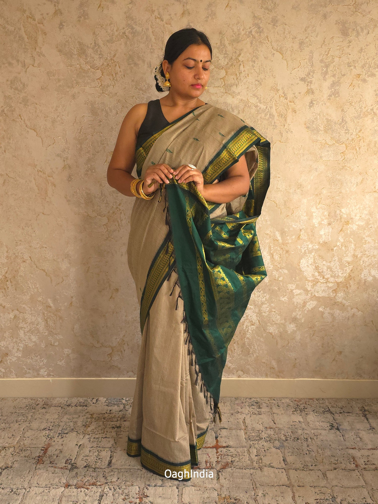 Utsav : Festive Cotton Silk Contrast Saree with Zari Border(Grey, Green)