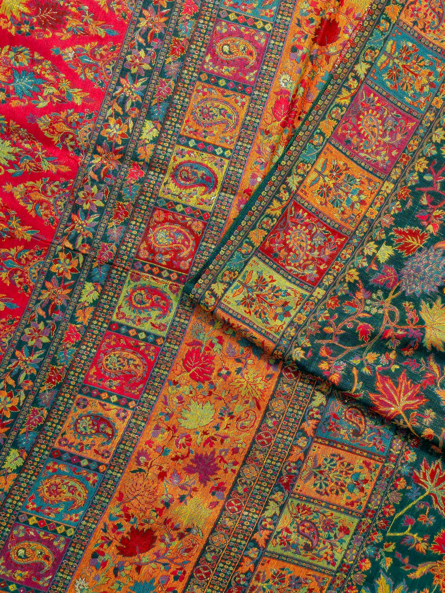 Eshal - Green (New) : Authentic Kashmiri Kani Saree
