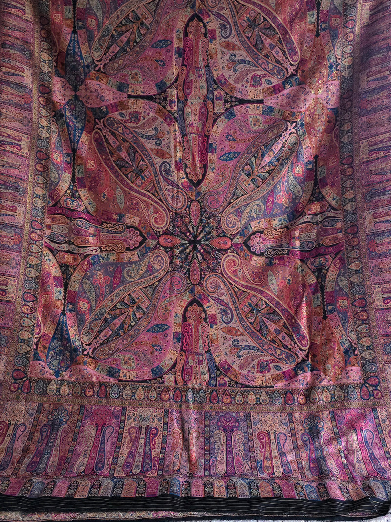 Kong Posh (New Moon): Authentic Kashmiri Saree