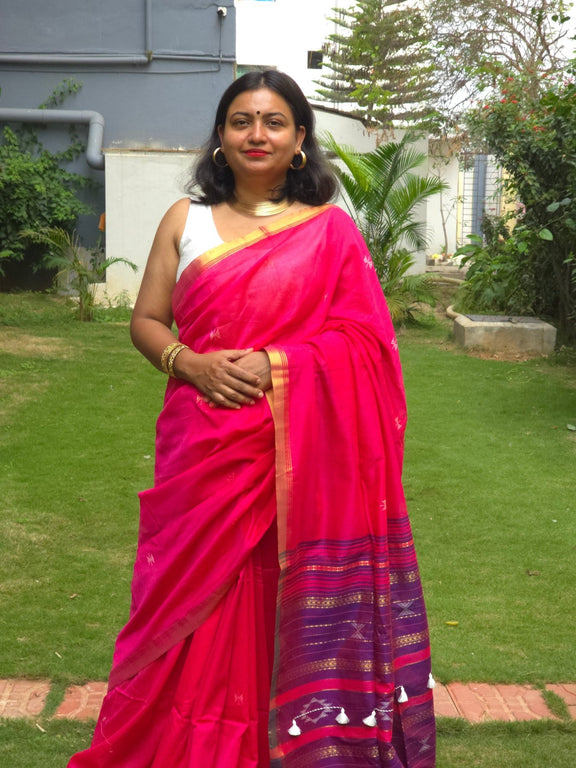 Shreya - Pure Cotton Handloom saree - Oagh India
