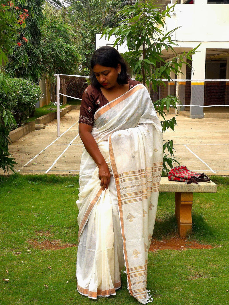 Shubra – Off-White Cotton Saree with Copper Zari Fish Motifs and Striped Pallu