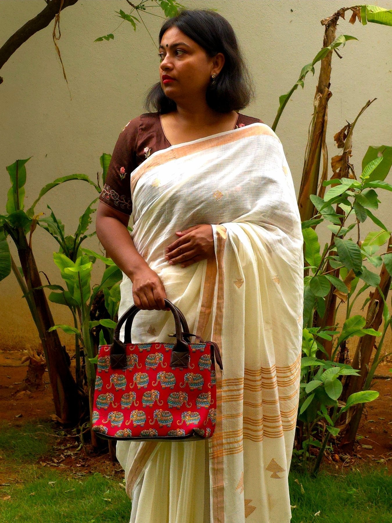 Shubra – Off-White Cotton Saree with Copper Zari Fish Motifs and Striped Pallu