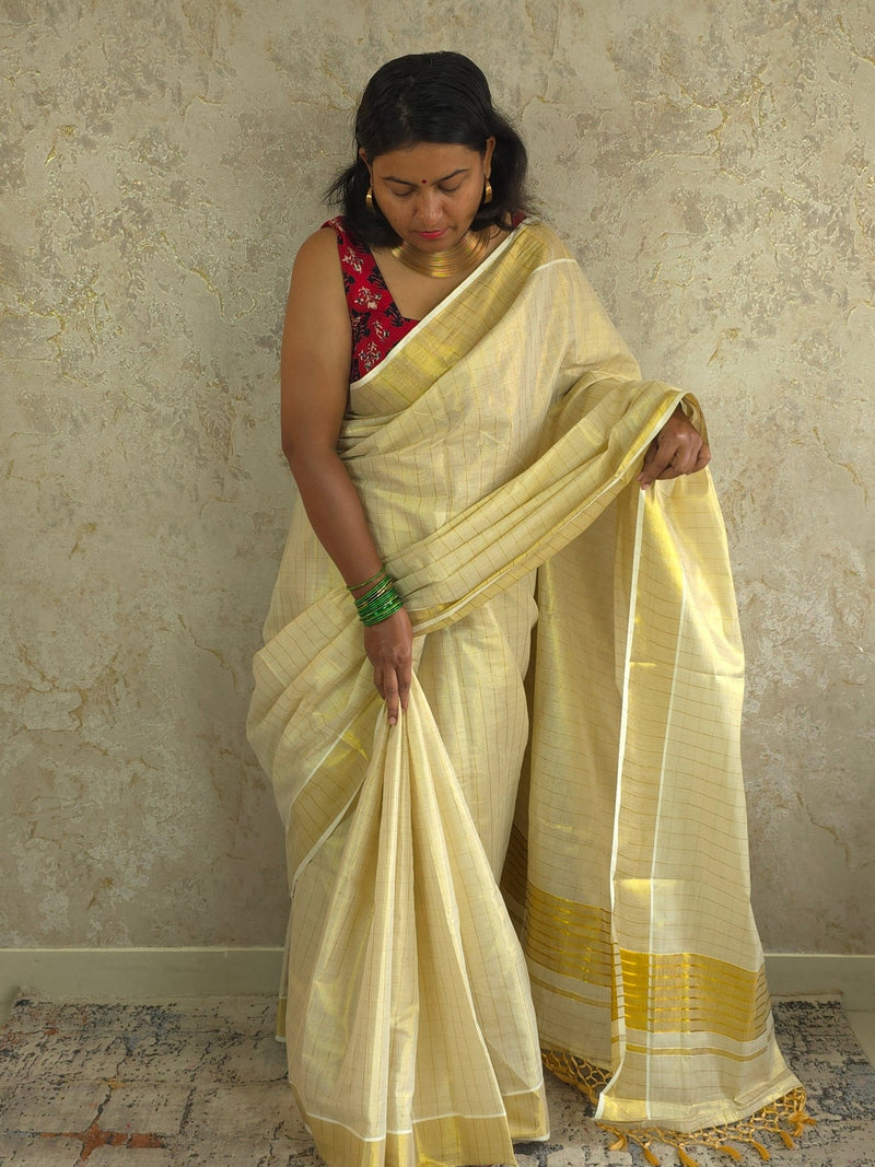Suvarna Checks : Traditional Onam Saree From Kerala