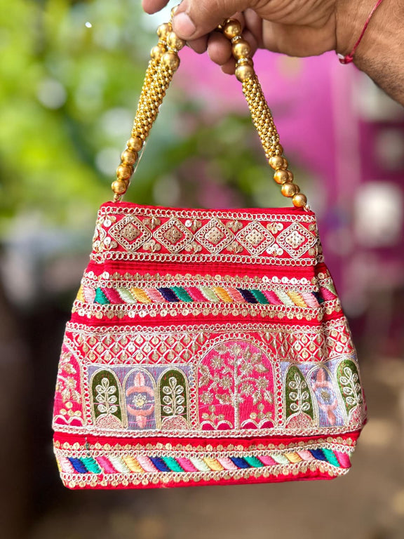 The Jharokha Silk Potli - Red - Oagh India