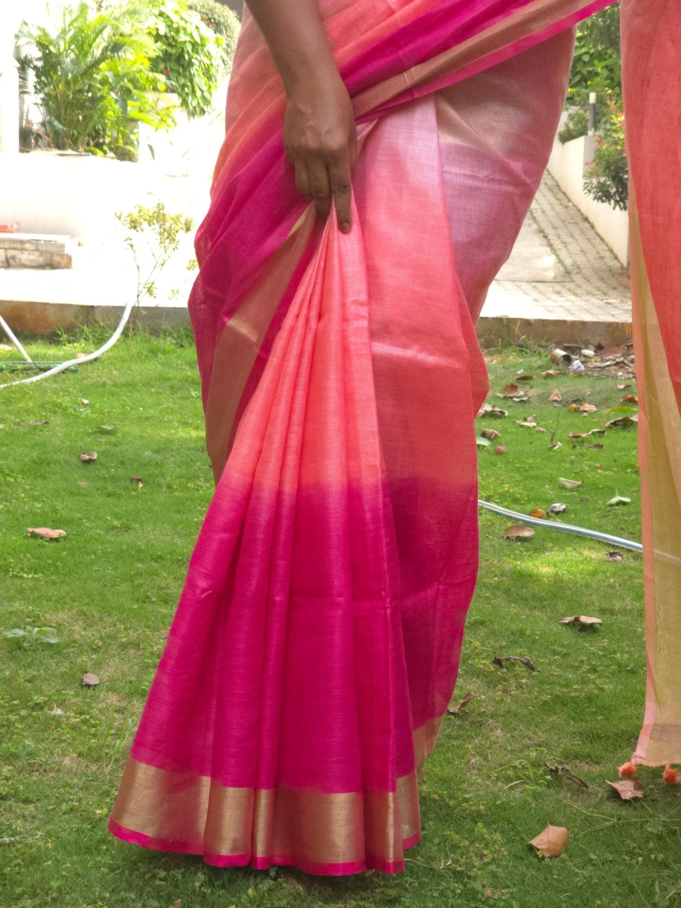 Triveni - Authentic Bhagalpur Linen Saree - Oagh India