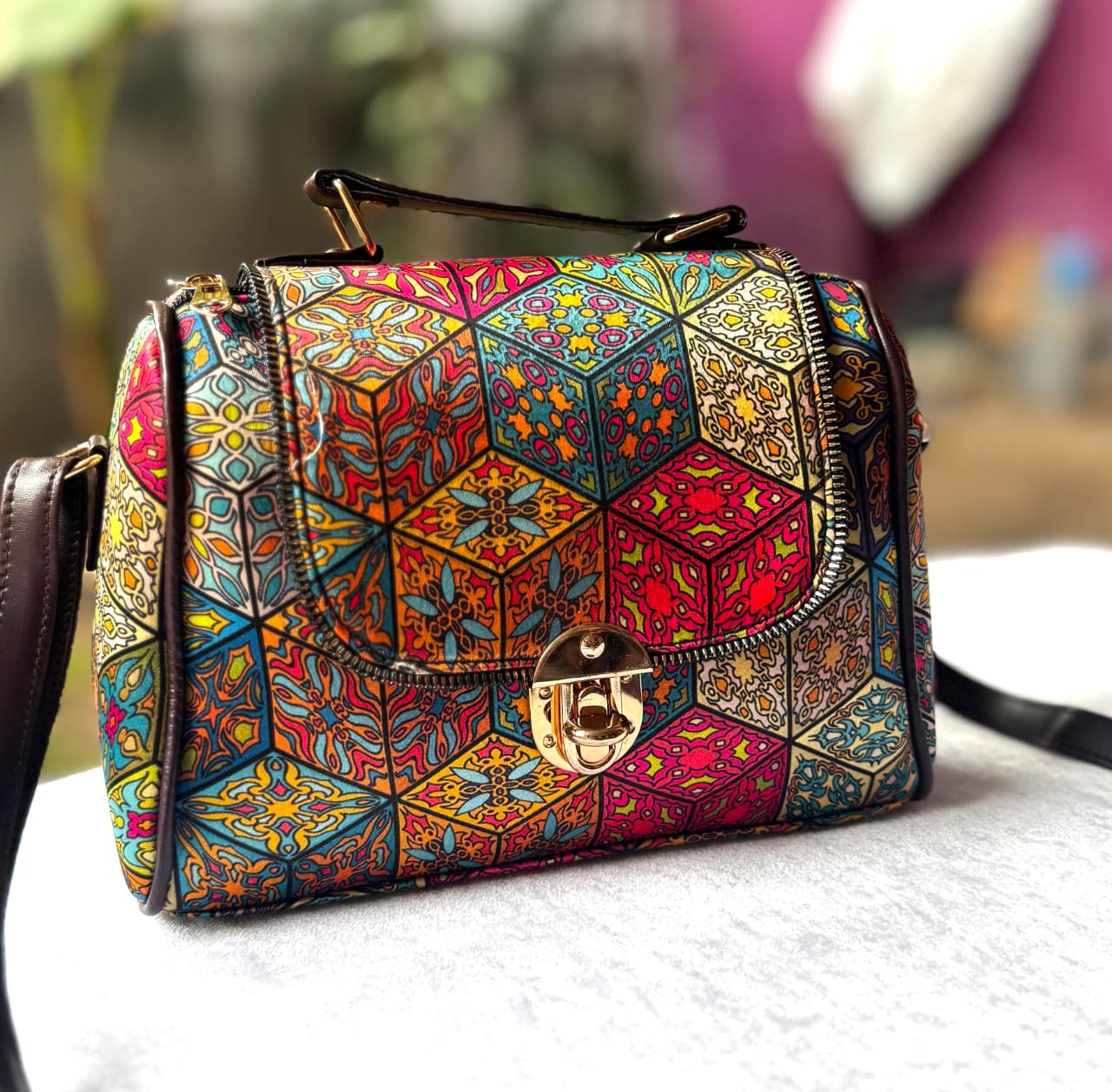 Twist & Tote : Flap Bag - Oagh India